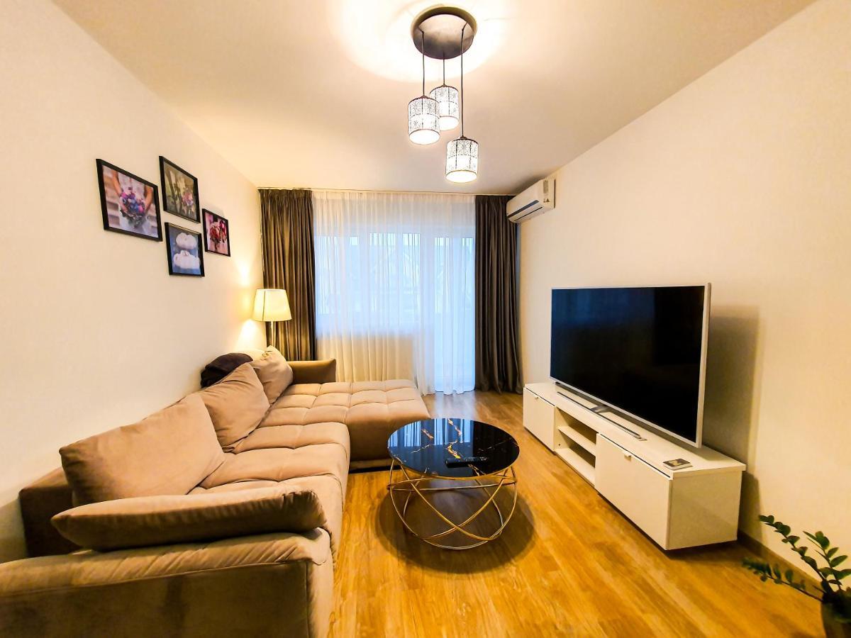 Luxurious Retreat 1Br Apartment With Netflix, Private Parking And Self Check In Popesti-Leordeni المظهر الخارجي الصورة