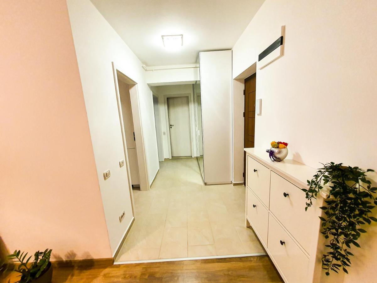 Luxurious Retreat 1Br Apartment With Netflix, Private Parking And Self Check In Popesti-Leordeni المظهر الخارجي الصورة