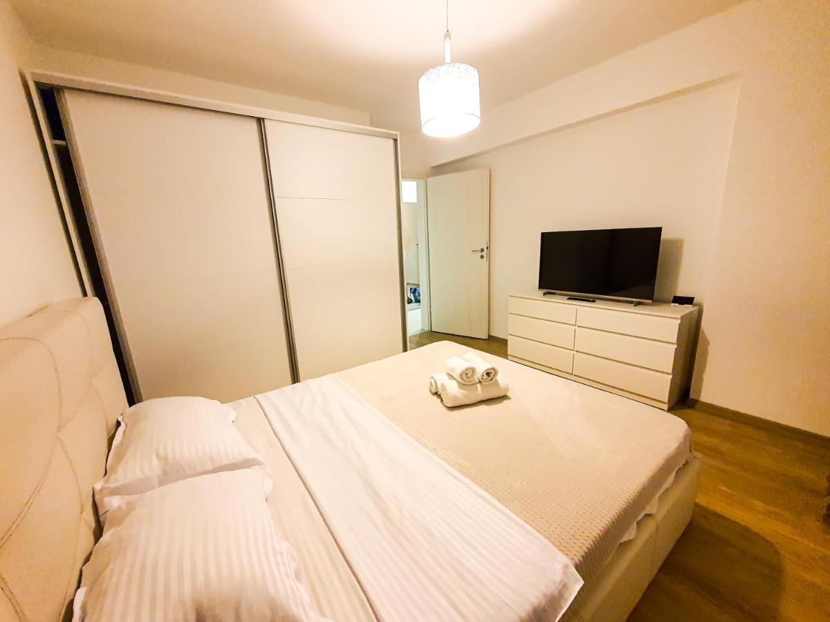 Luxurious Retreat 1Br Apartment With Netflix, Private Parking And Self Check In Popesti-Leordeni المظهر الخارجي الصورة